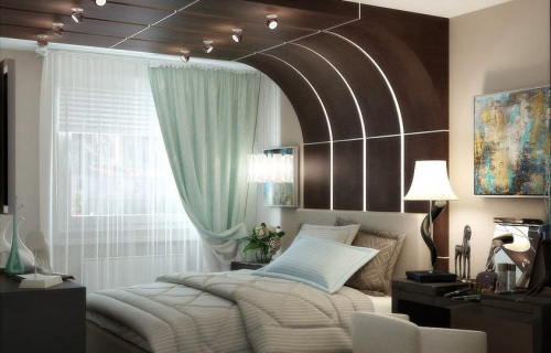 потолок преходящий на стену в спальне с подсветкой