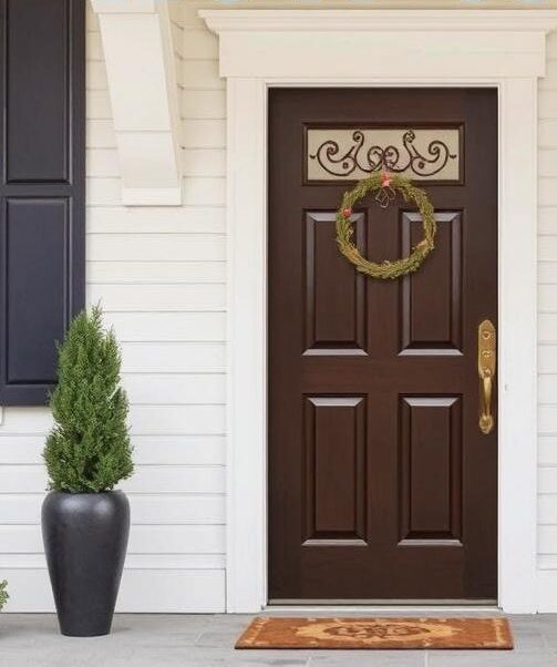 «Как правильно выбрать входную дверь: советы эксперта». Выбор материала: что лучше для входной двери?